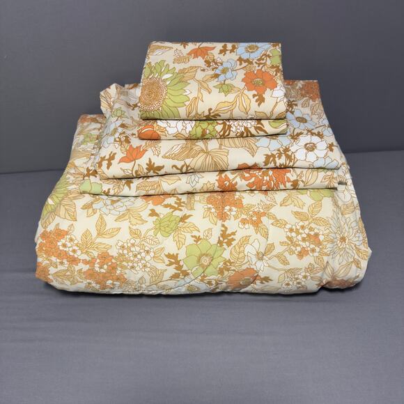ROYAL FAMILY CANNON VINTAGE 70s Floral Twin/Full Bedroom Set Comforter Curtains - Picture 2 of 5